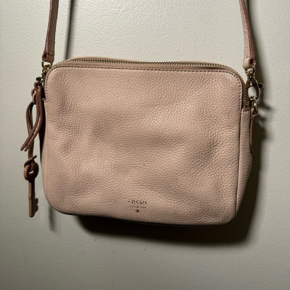 Fossil blush beige genuine leather cross  body bag - Picture 2 of 7